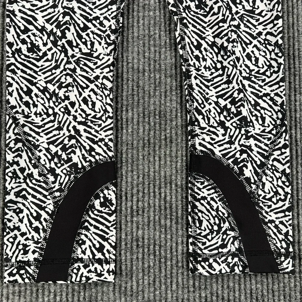 Lululemon Leggings Womens‎ Size 2 Black White Activewear Workout Casual Gym